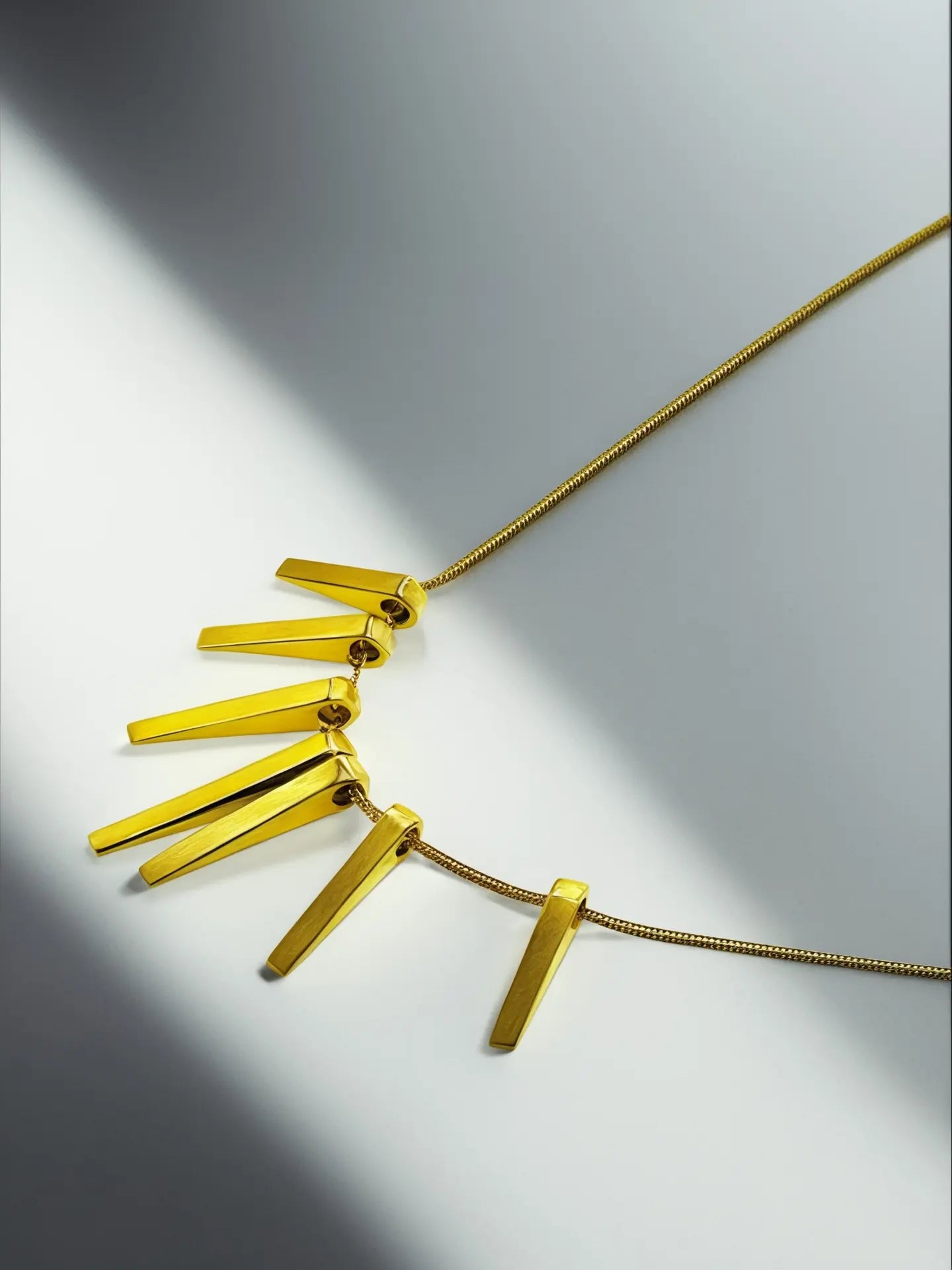 Gleam Spire Necklace - Laliyo Bedminster