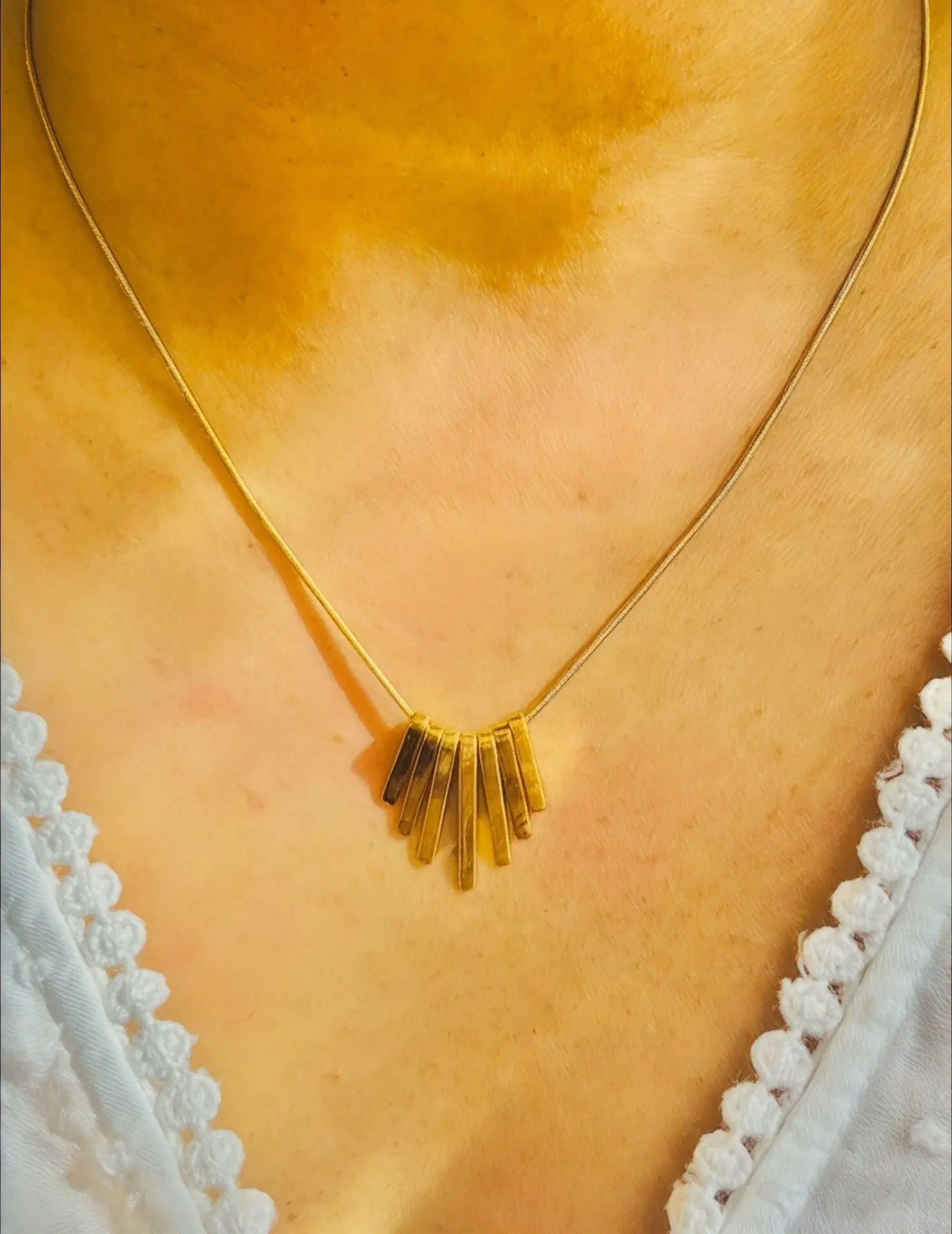 Gleam Spire Necklace - Laliyo Bedminster