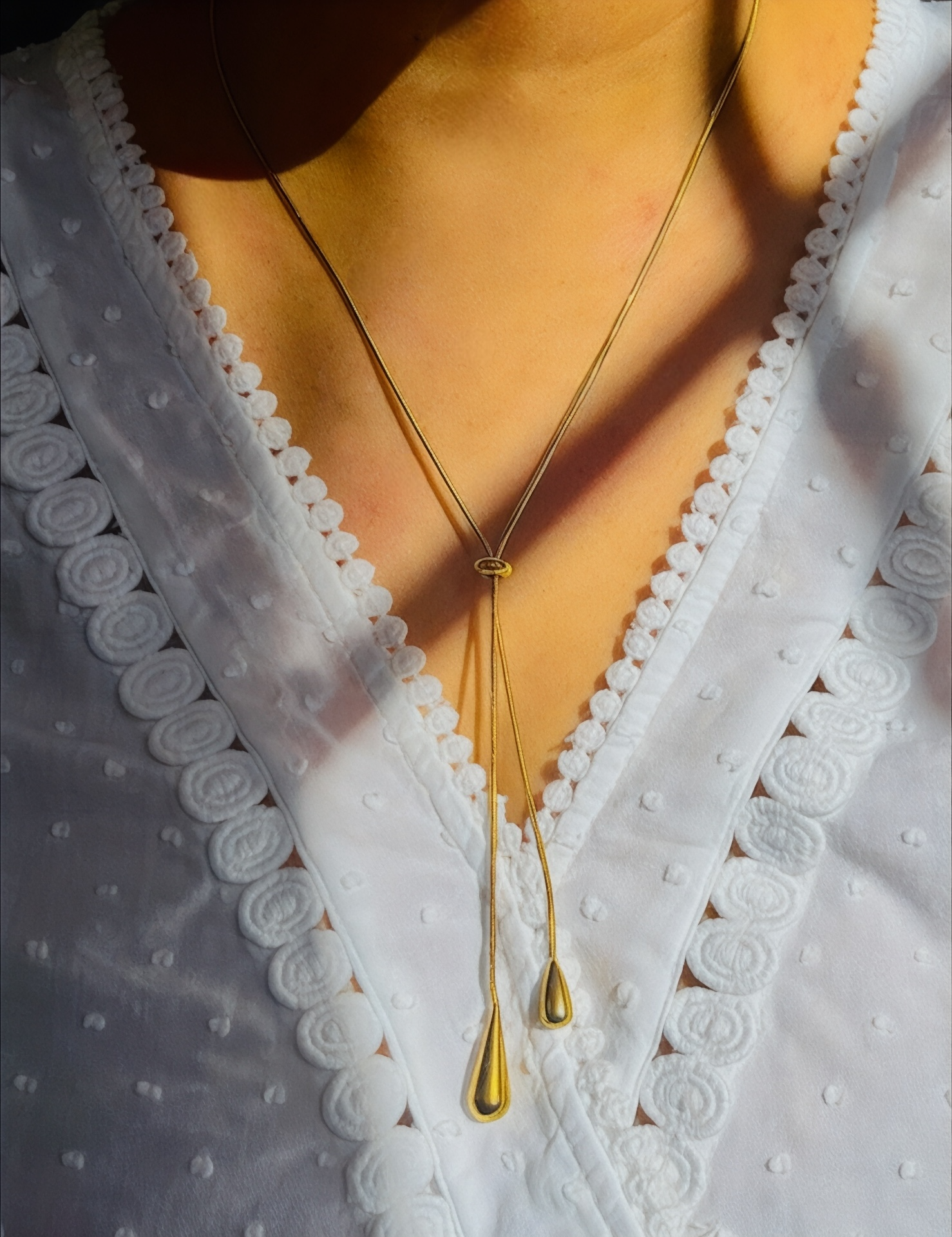 Yara Sleek Lariat Necklace