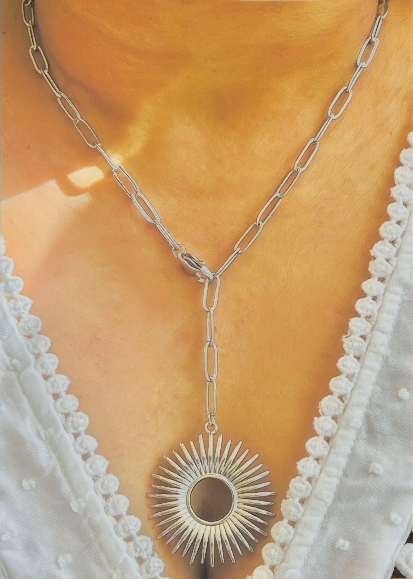 Rayla Pendant Necklace