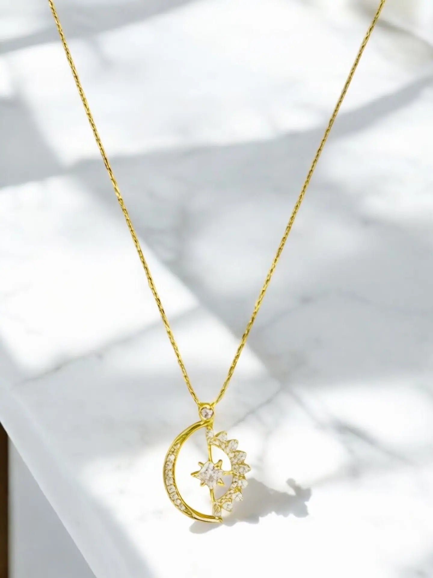 Twilight Kiss Necklace - Laliyo Bedminster