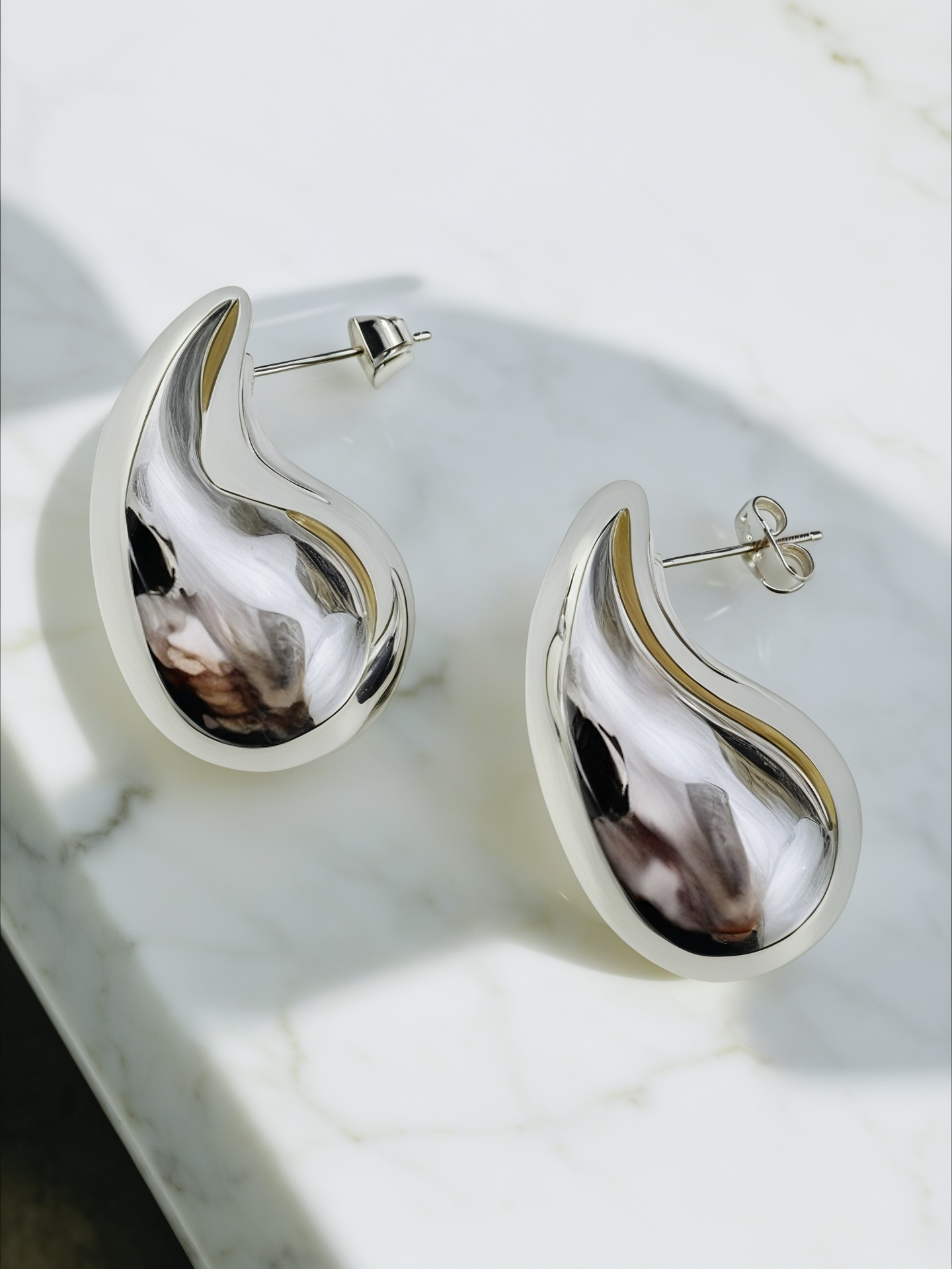 Elan Drip Earrings