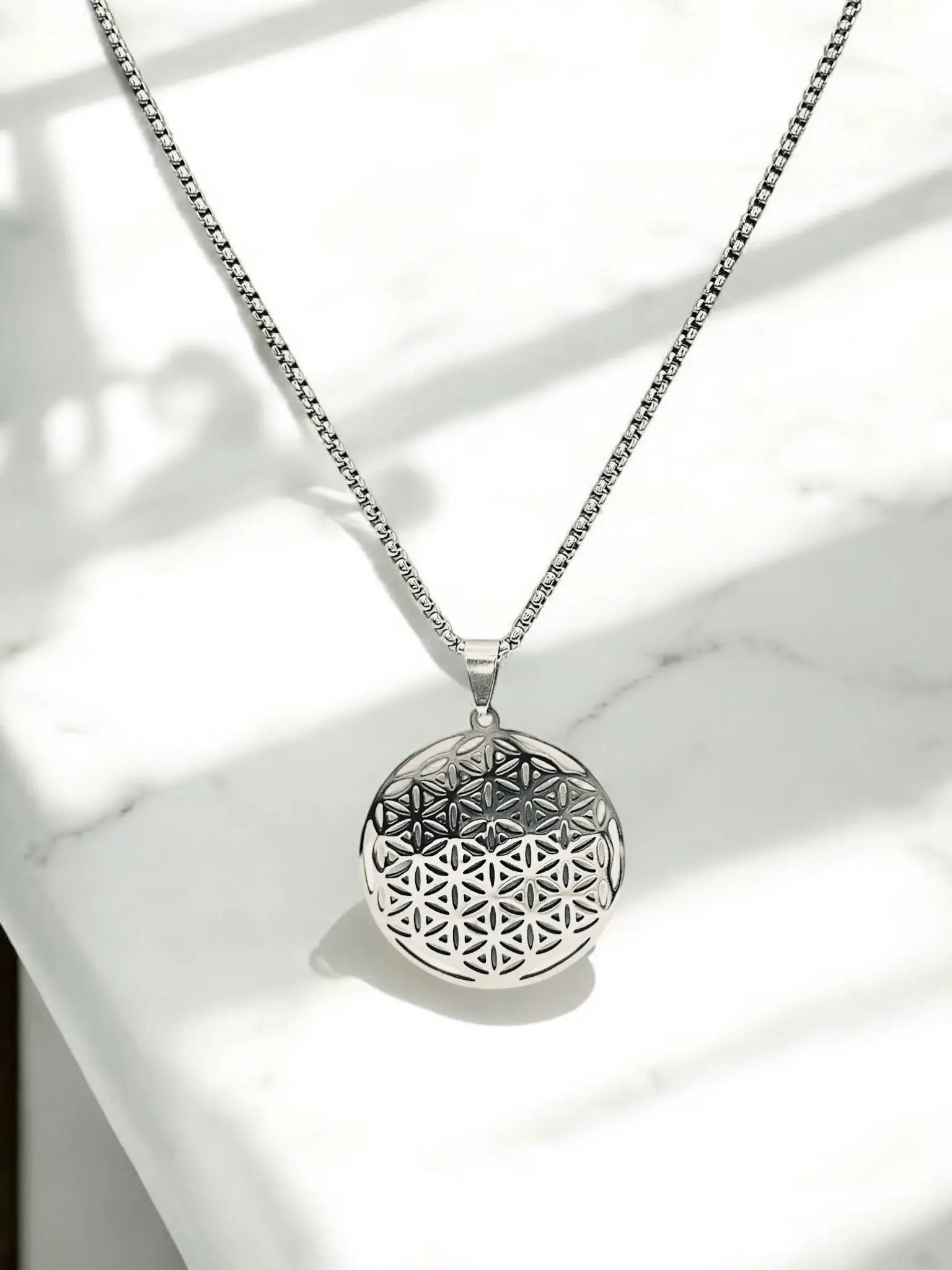 Elysian Geometry Necklace - Laliyo Bedminster
