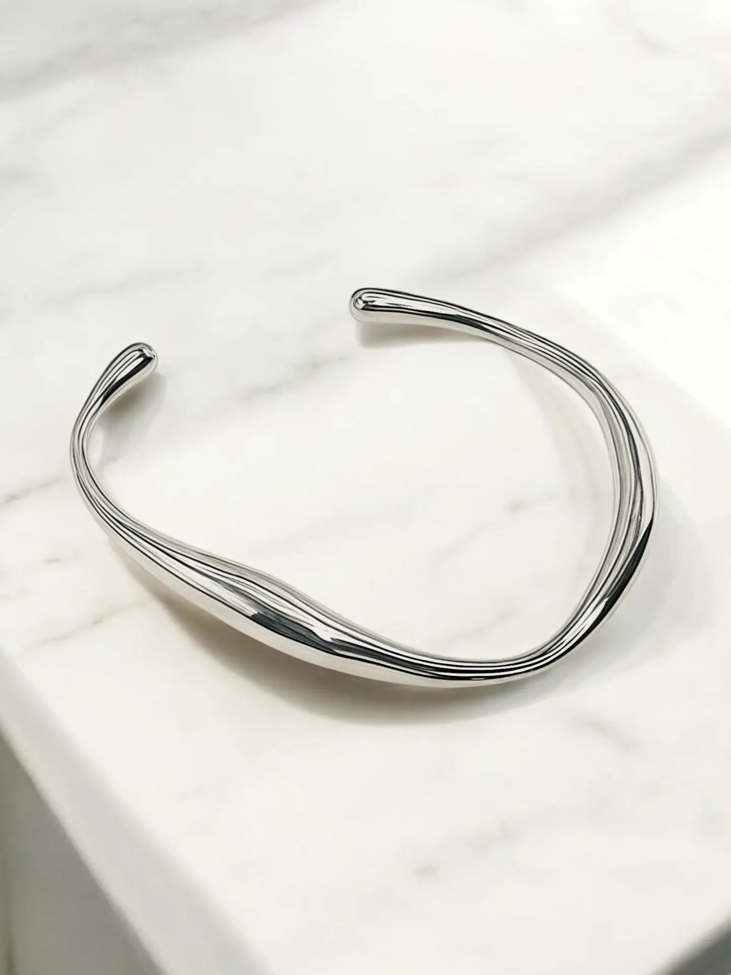 Solvyn Bangle - Laliyo Bedminster