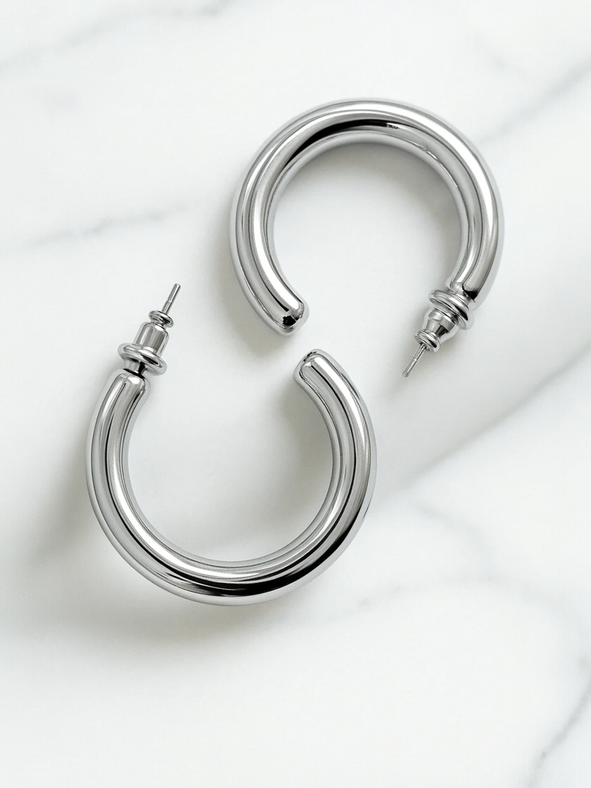 Auryn Hoops Earrings