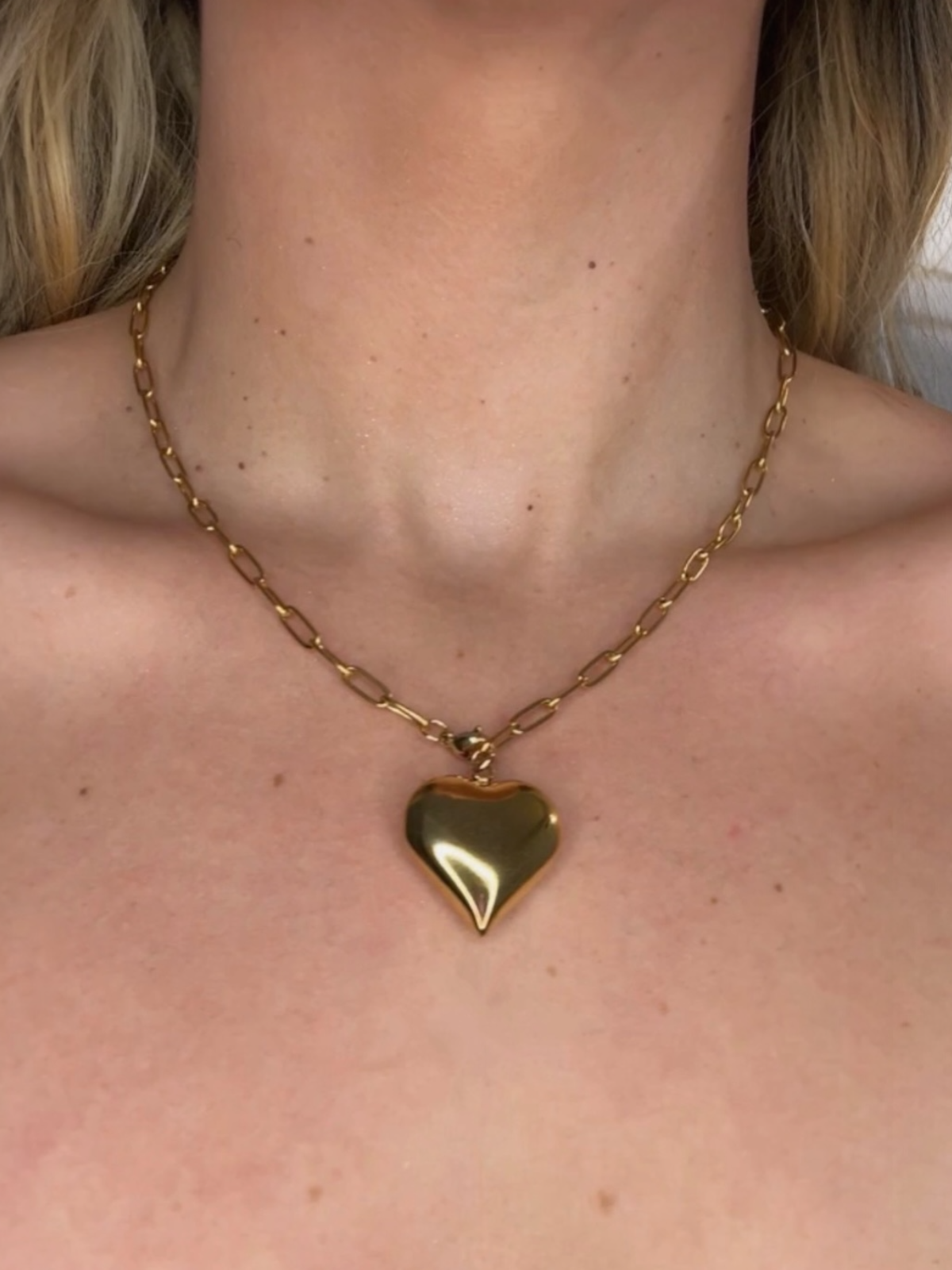 Vita Heart Necklace