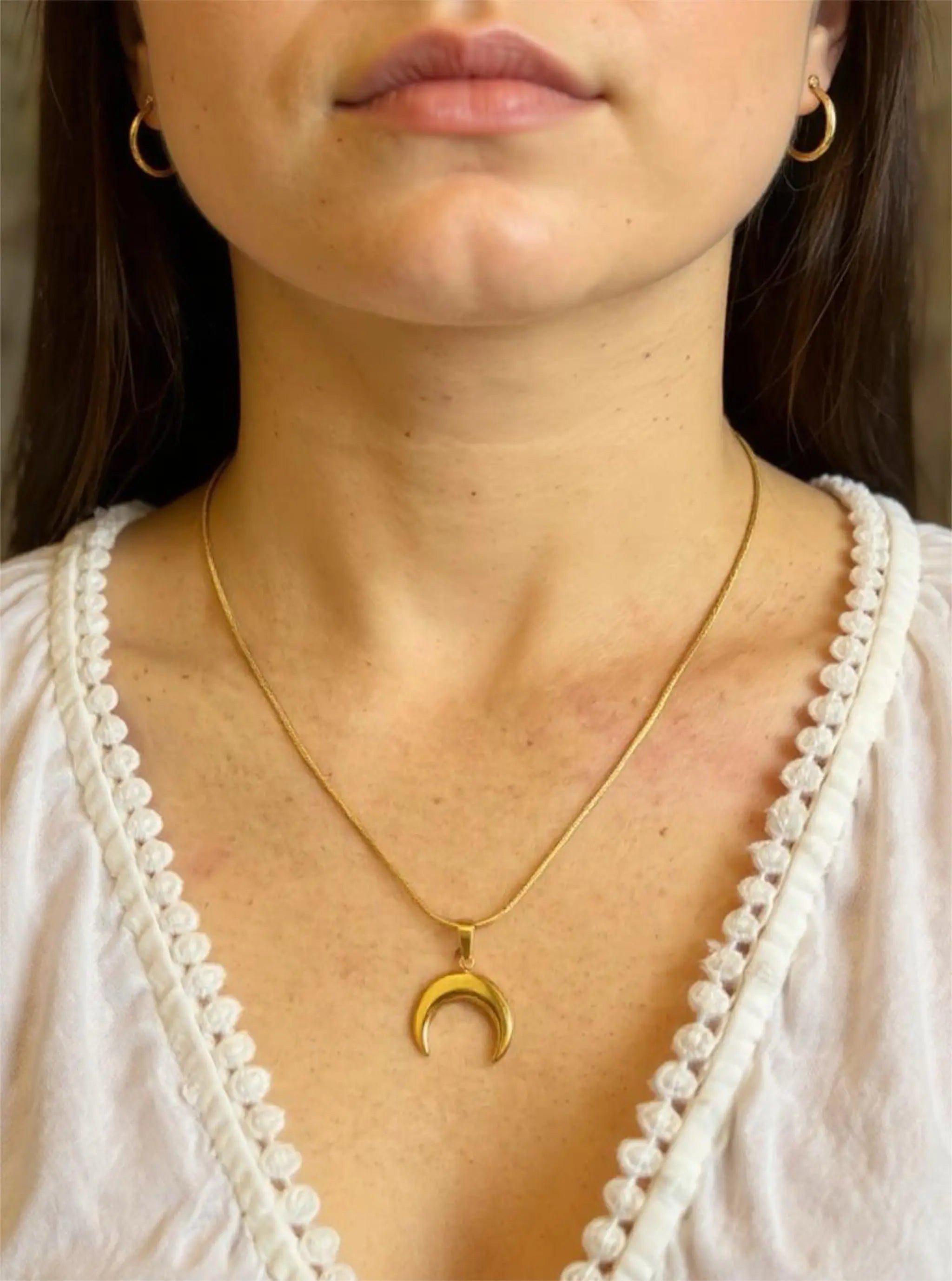 Celestia Crescent Pendant Necklace - Laliyo Bedminster
