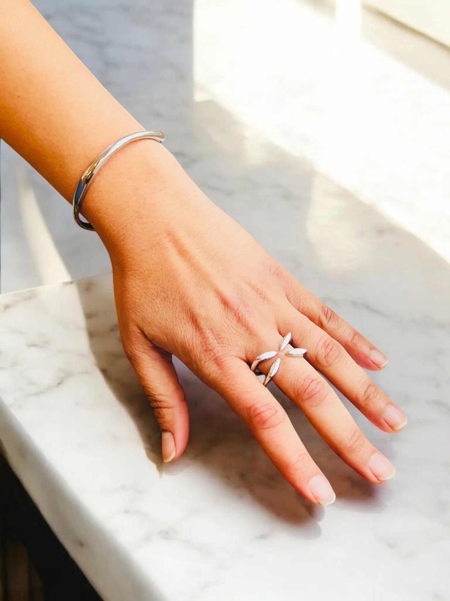 Solvyn Bangle - Laliyo Bedminster