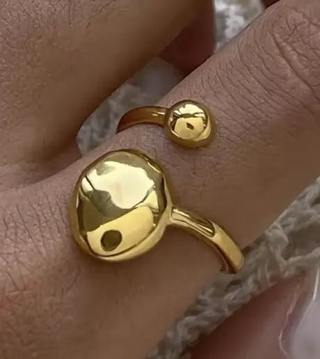7. Dual Sphere Luxe Ring - Laliyo Bedminster