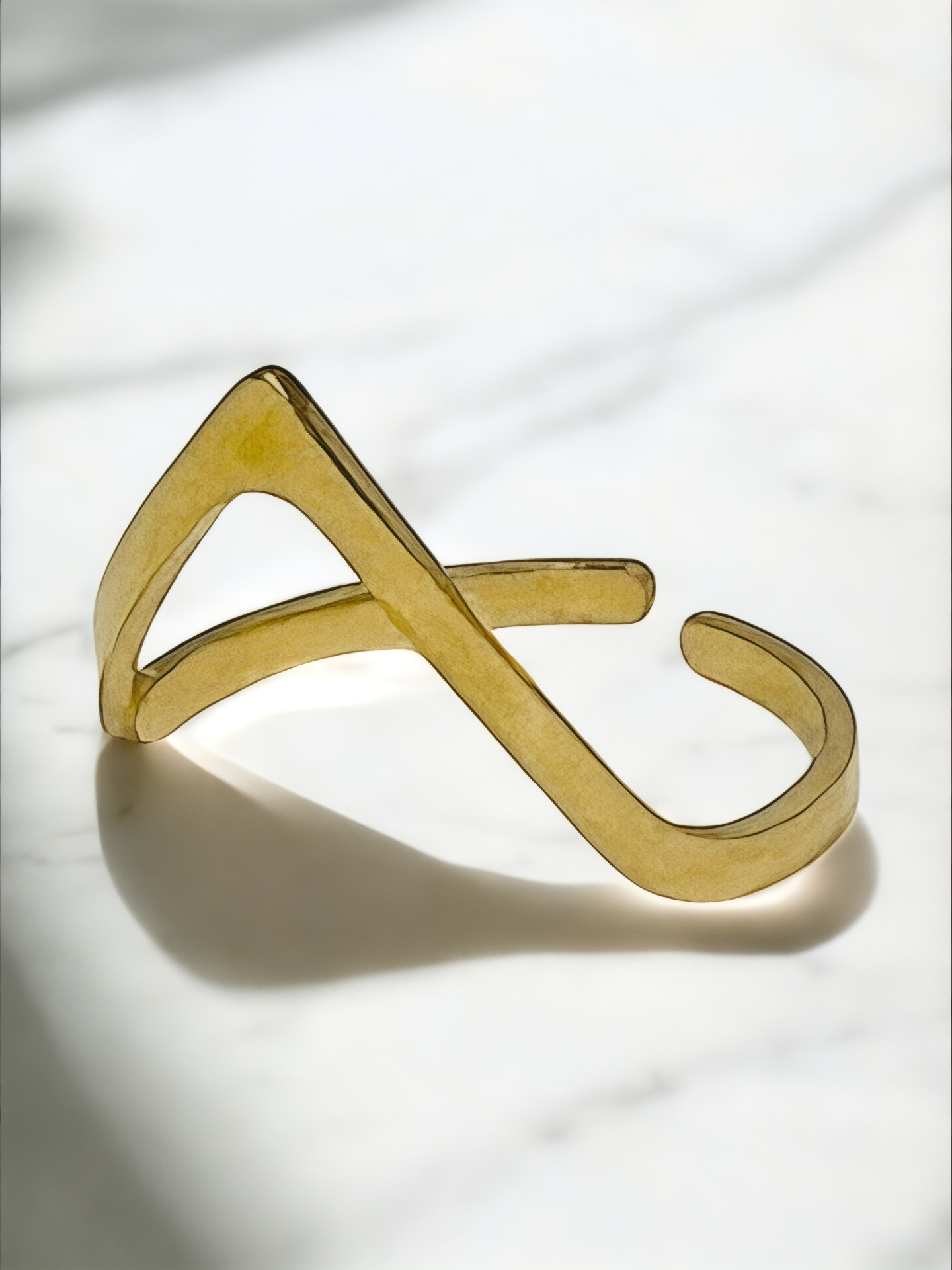 Trivana Ring
