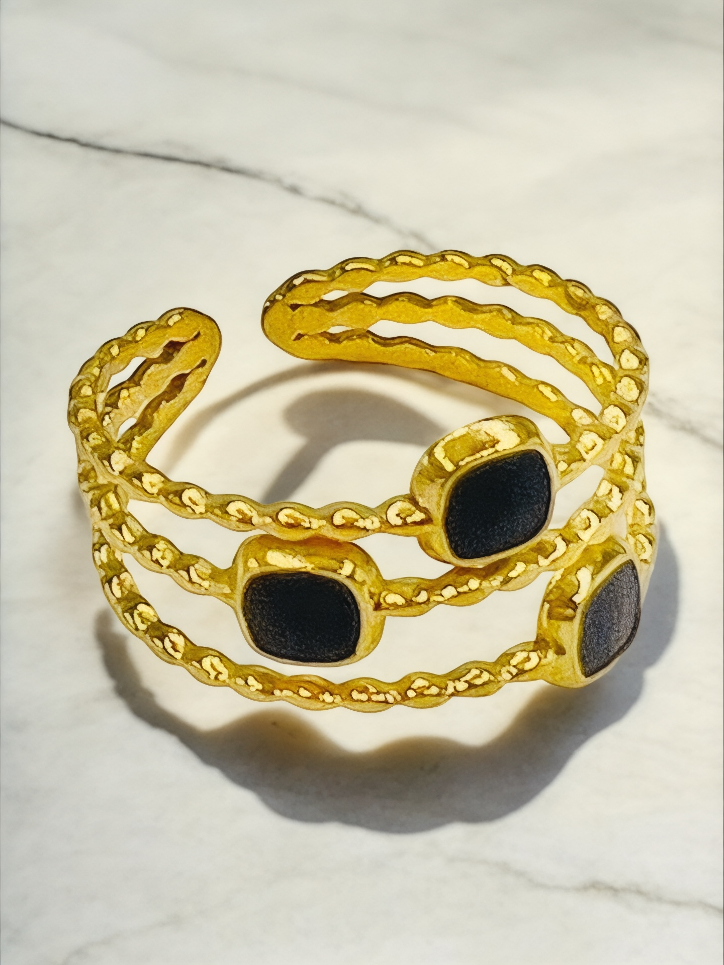 Veloura Ring
