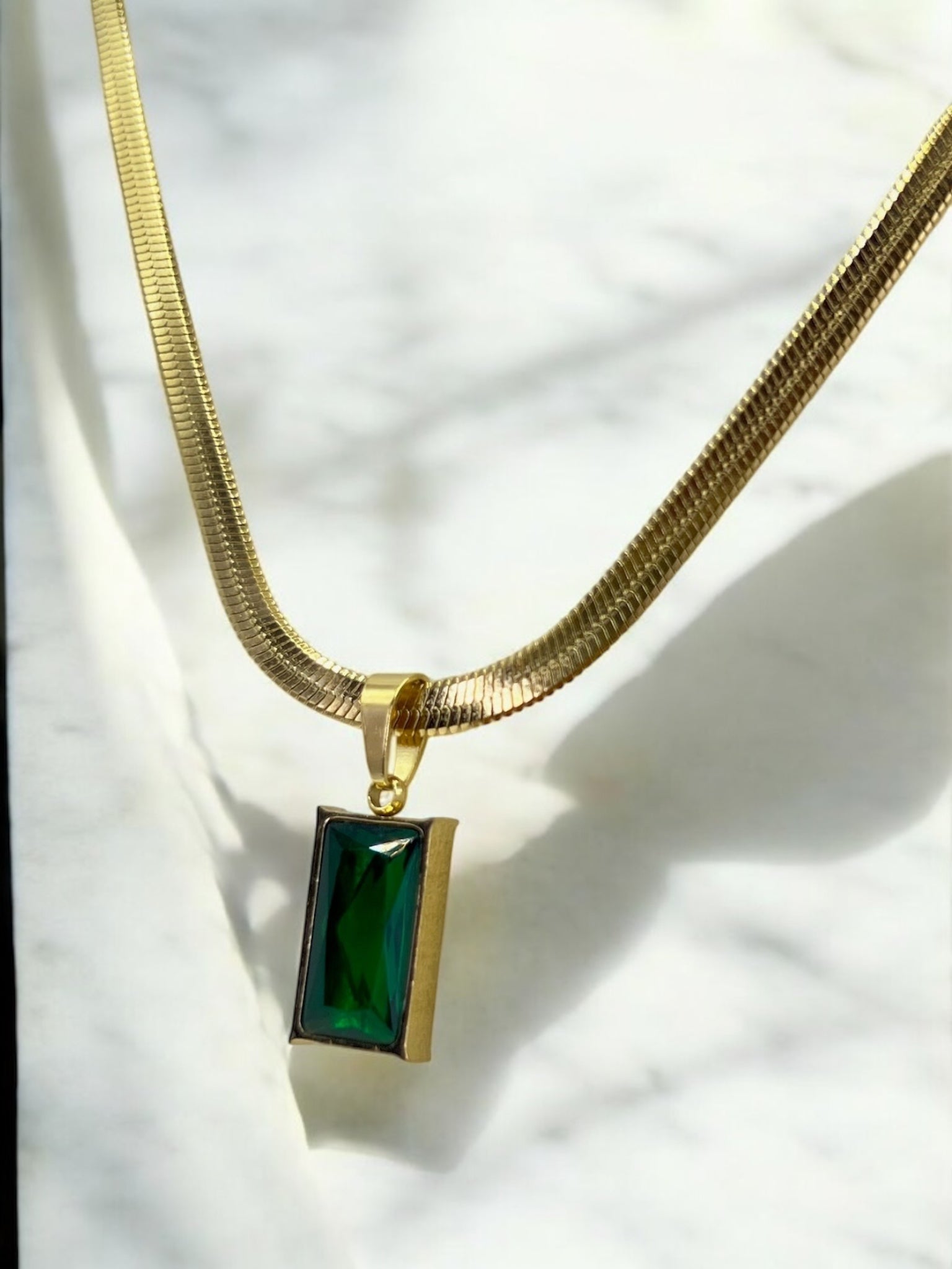 Emerald Green Queen Necklace