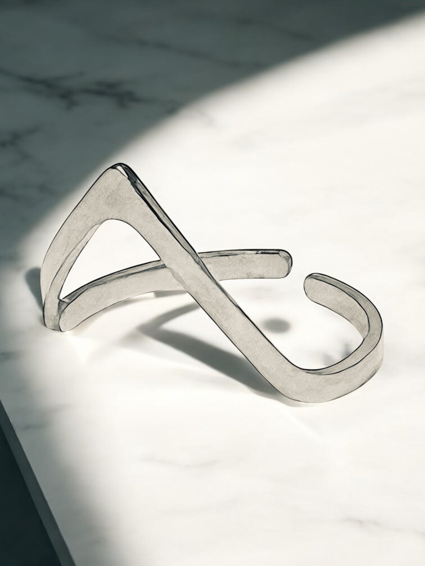 Trivana Ring
