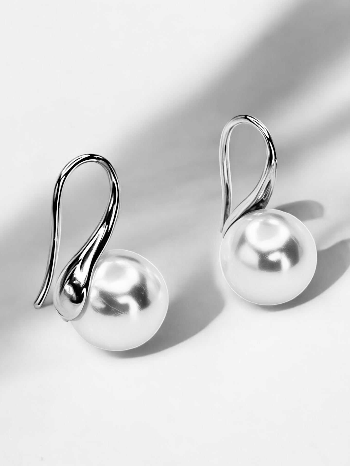 Elaris Pearl Drops