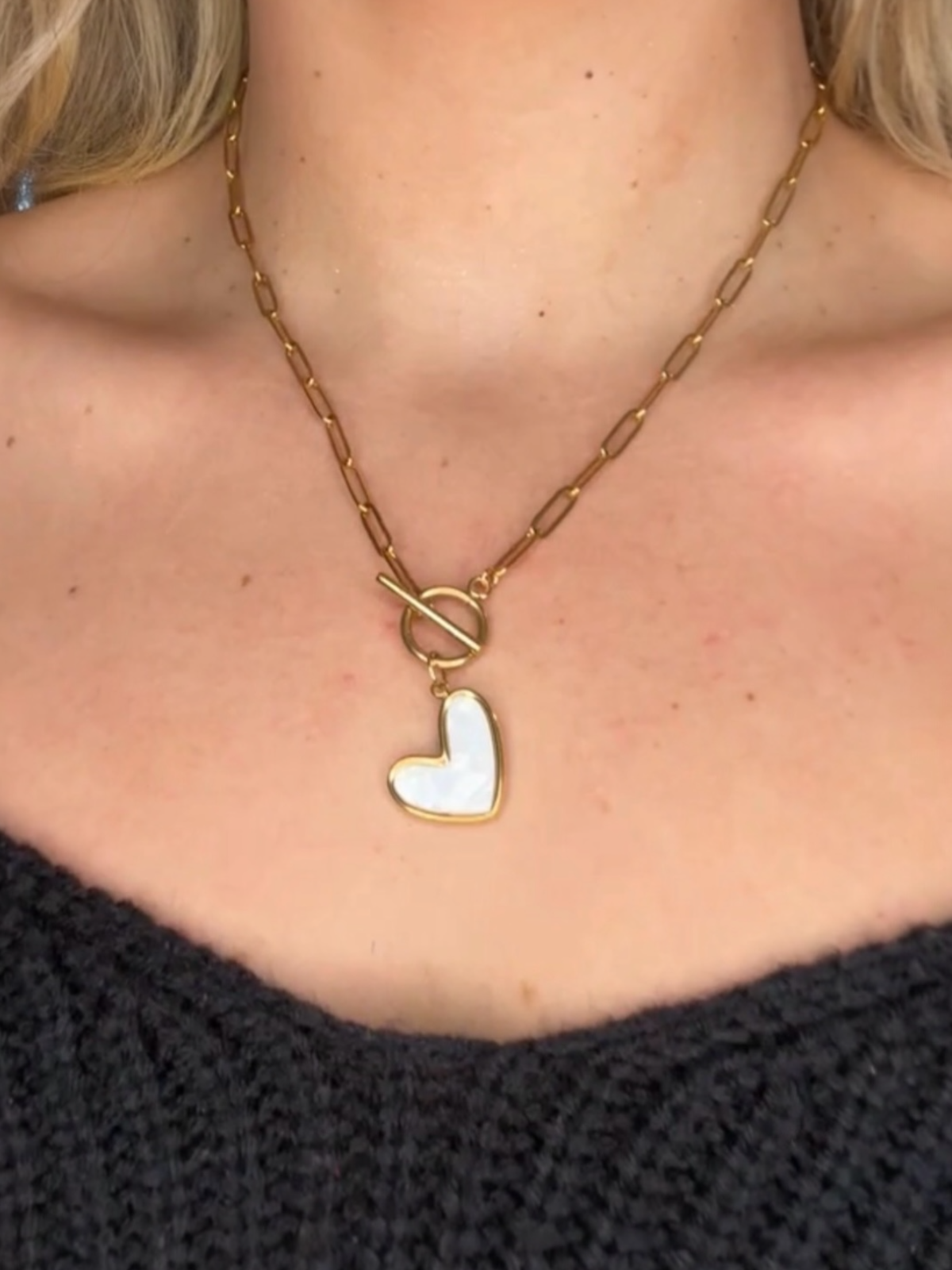 Amora Linked Heart Necklace Paperclip Necklace with Heart Pendant