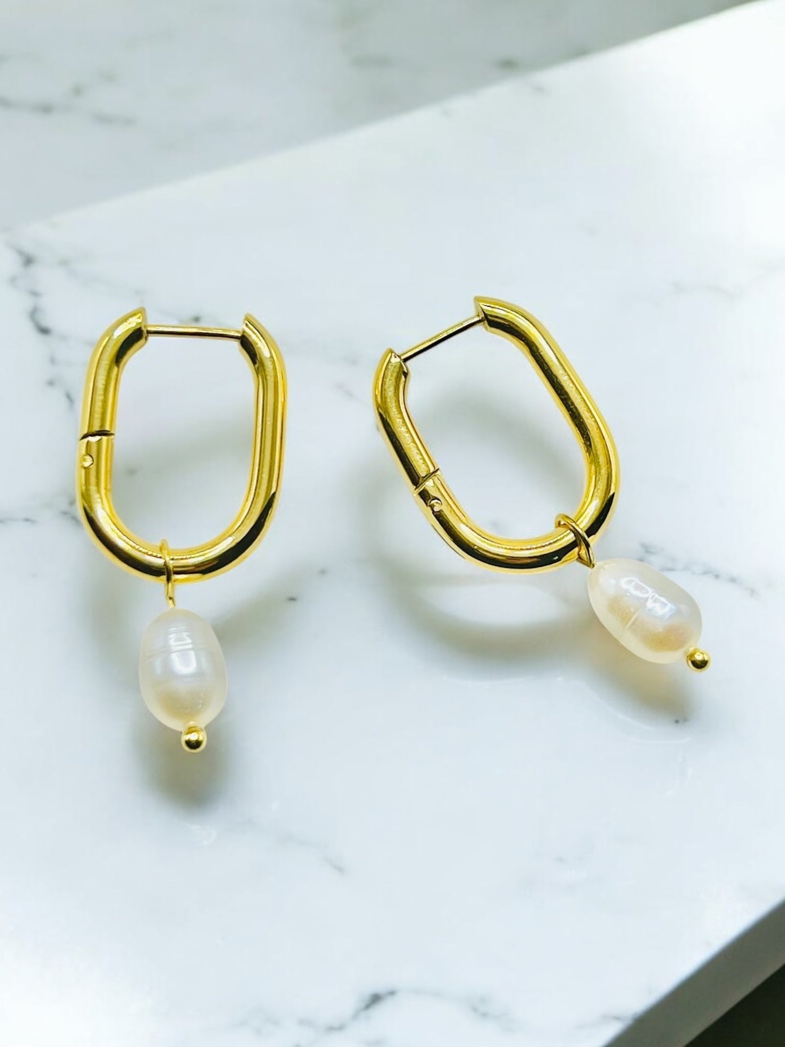 Elara Drop Earrings