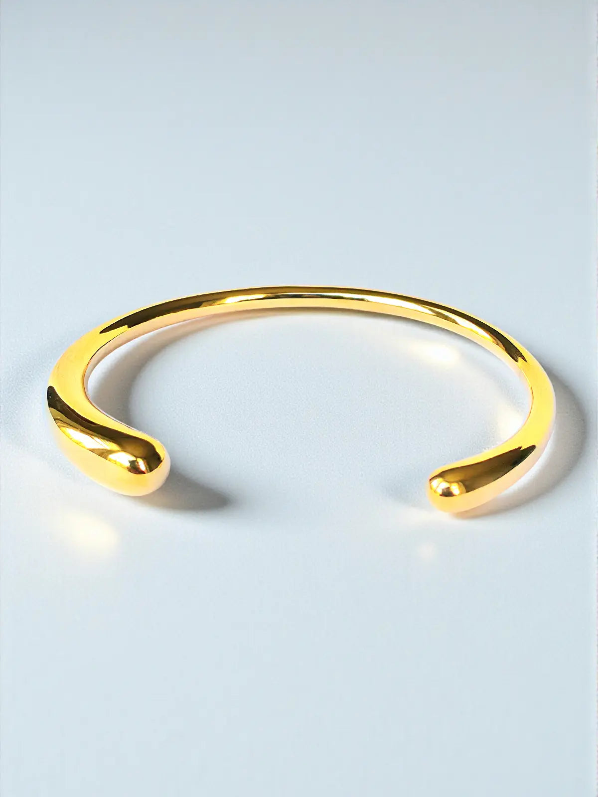 Sculptura Curve Cuff - Laliyo Bedminster